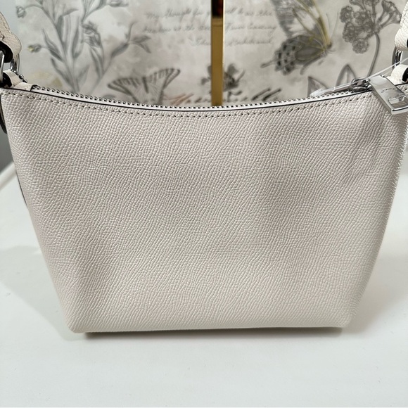Coach CW336 Zip Top Crossbody Crossgrain Leather Small Handbag in Chalk & Silver - Picture 5 of 12